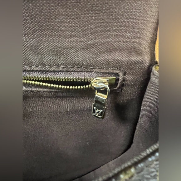 Authentic Menilmontant PM Louis Vuitton Flap messenger bag - Picture 11 of 15